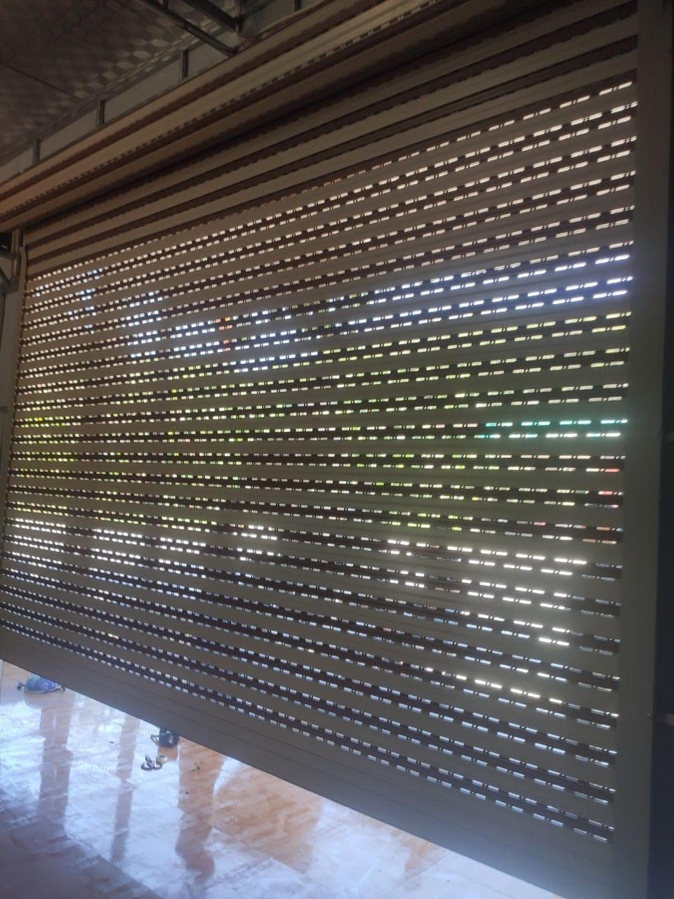 Cửa cuốn khe thoáng - mẫu 2