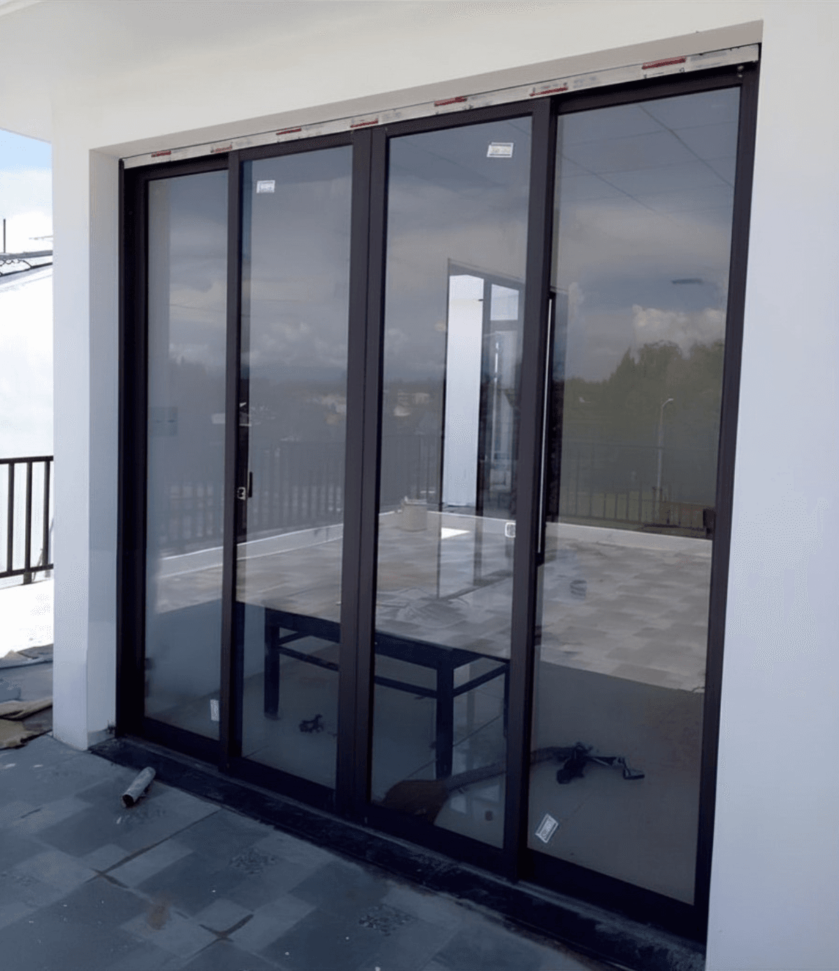 Cửa nhôm mở lùa - mẫu 3